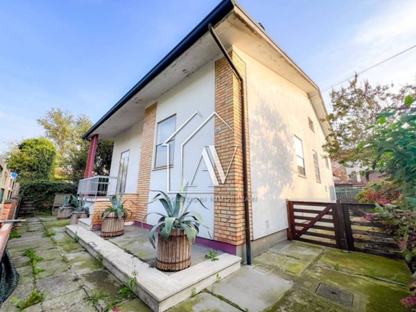 casa indipendente in vendita a Ravenna in zona Santerno