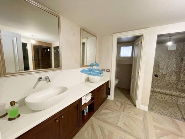 casa indipendente in vendita a Ravenna in zona Centro Storico