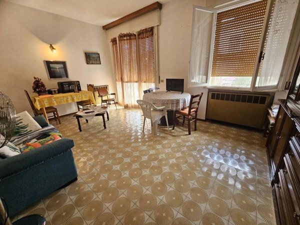 casa indipendente in vendita a Ravenna in zona Centro Storico