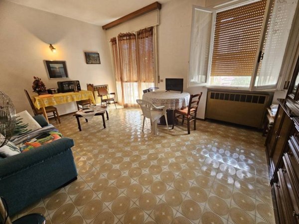 casa indipendente in vendita a Ravenna in zona Centro Storico