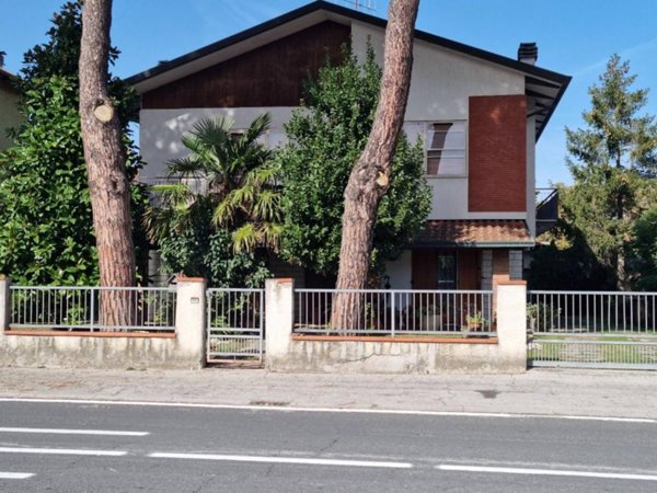 casa indipendente in vendita a Ravenna in zona Savio di Ravenna