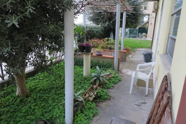 casa indipendente in vendita a Ravenna in zona Classe