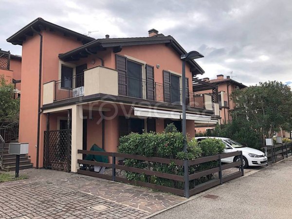 appartamento in vendita a Ravenna in zona Casal Borsetti