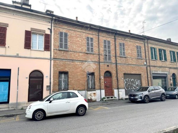 casa indipendente in vendita a Ravenna in zona Centro Storico