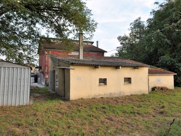 casa indipendente in vendita a Ravenna in zona Savarna / Conventello