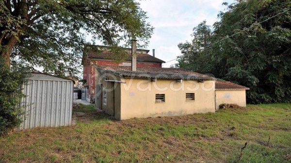 casa indipendente in vendita a Ravenna in zona Savarna / Conventello
