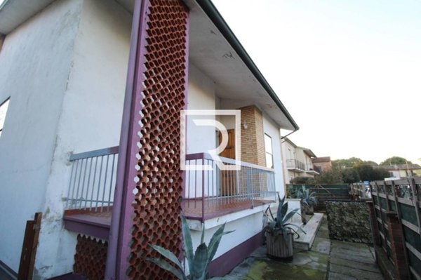 casa indipendente in vendita a Ravenna in zona Santerno