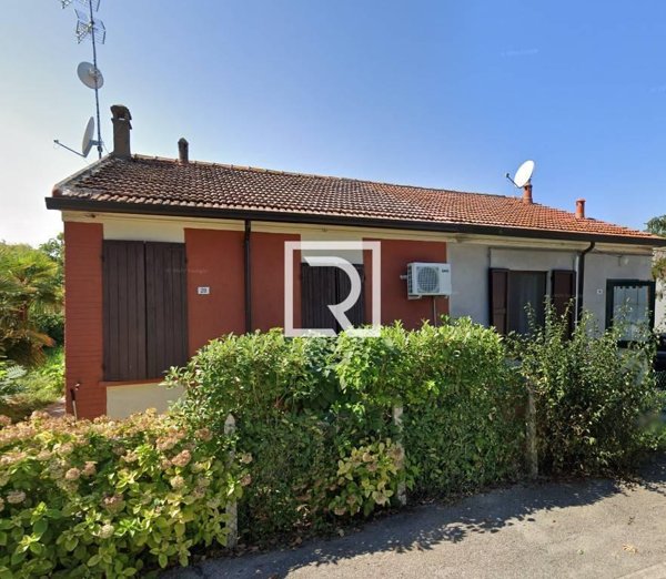 casa indipendente in vendita a Ravenna in zona Savarna / Conventello
