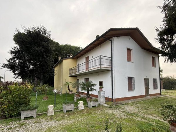 casa indipendente in vendita a Ravenna in zona San Zaccaria