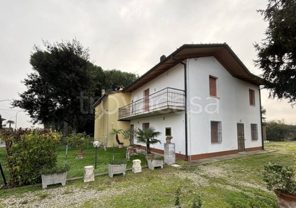 casa indipendente in vendita a Ravenna in zona San Pietro in Vincoli