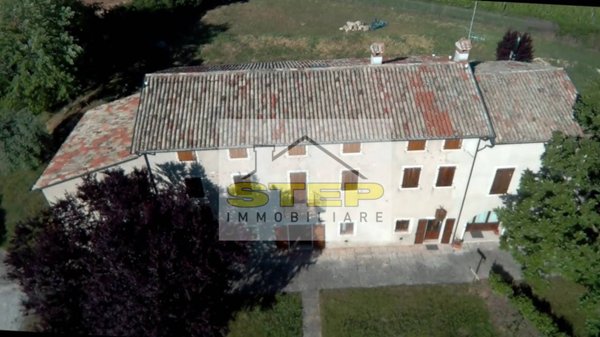 casa indipendente in vendita a Ravenna in zona Sant'Alberto