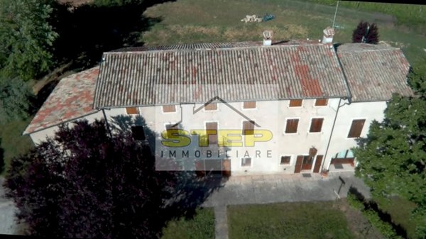 casa indipendente in vendita a Ravenna in zona Sant'Alberto