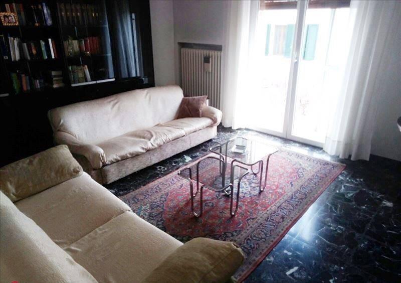 casa indipendente in vendita a Ravenna in zona Centro Storico