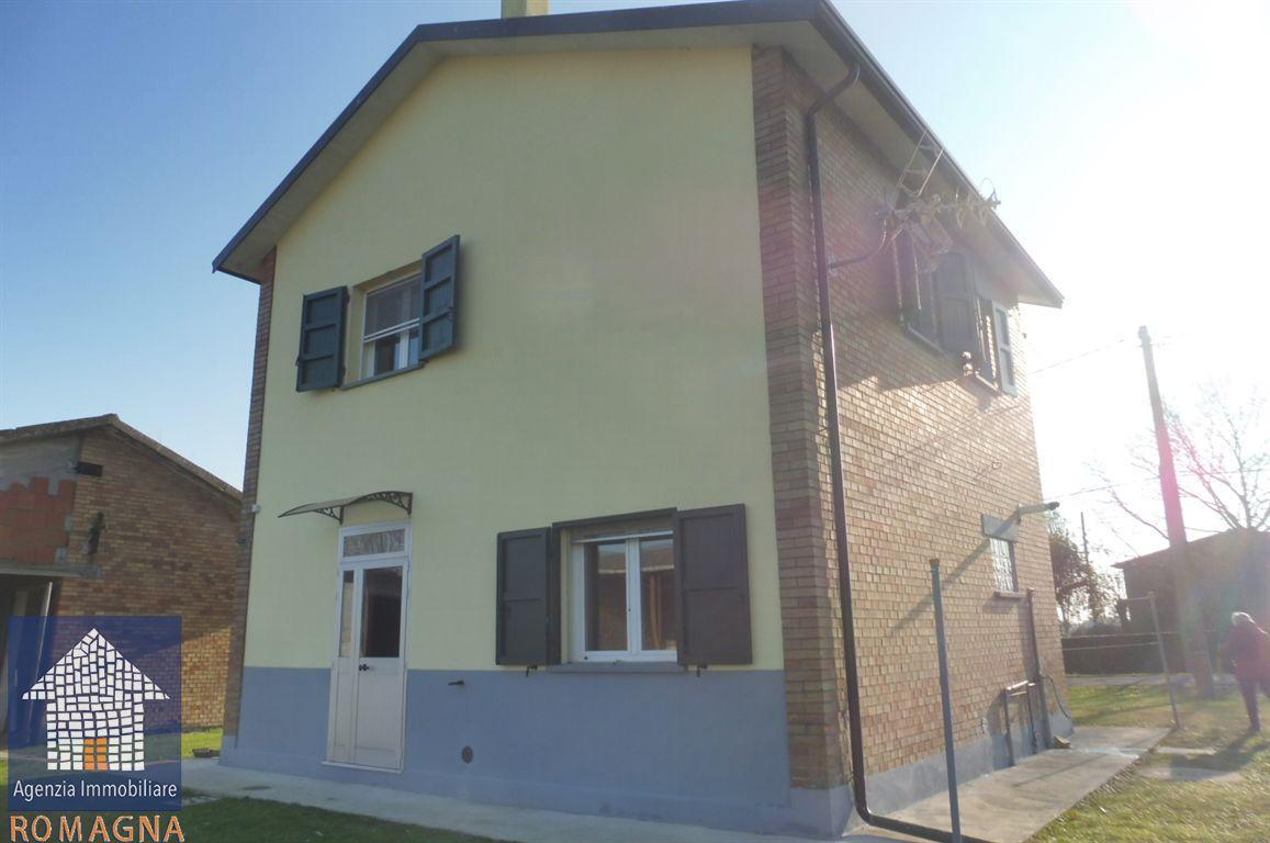 casa indipendente in vendita a Ravenna in zona Classe