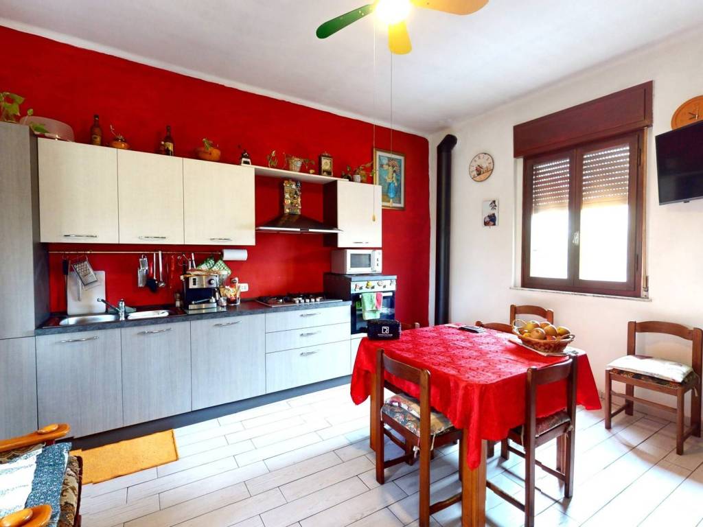 casa indipendente in vendita a Ravenna in zona Ragone