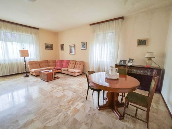 casa indipendente in vendita a Ravenna in zona Centro Storico