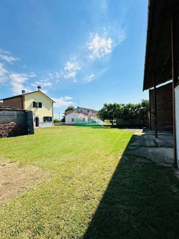 casa indipendente in vendita a Ravenna