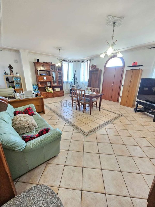 casa indipendente in vendita a Ravenna in zona Porto Fuori