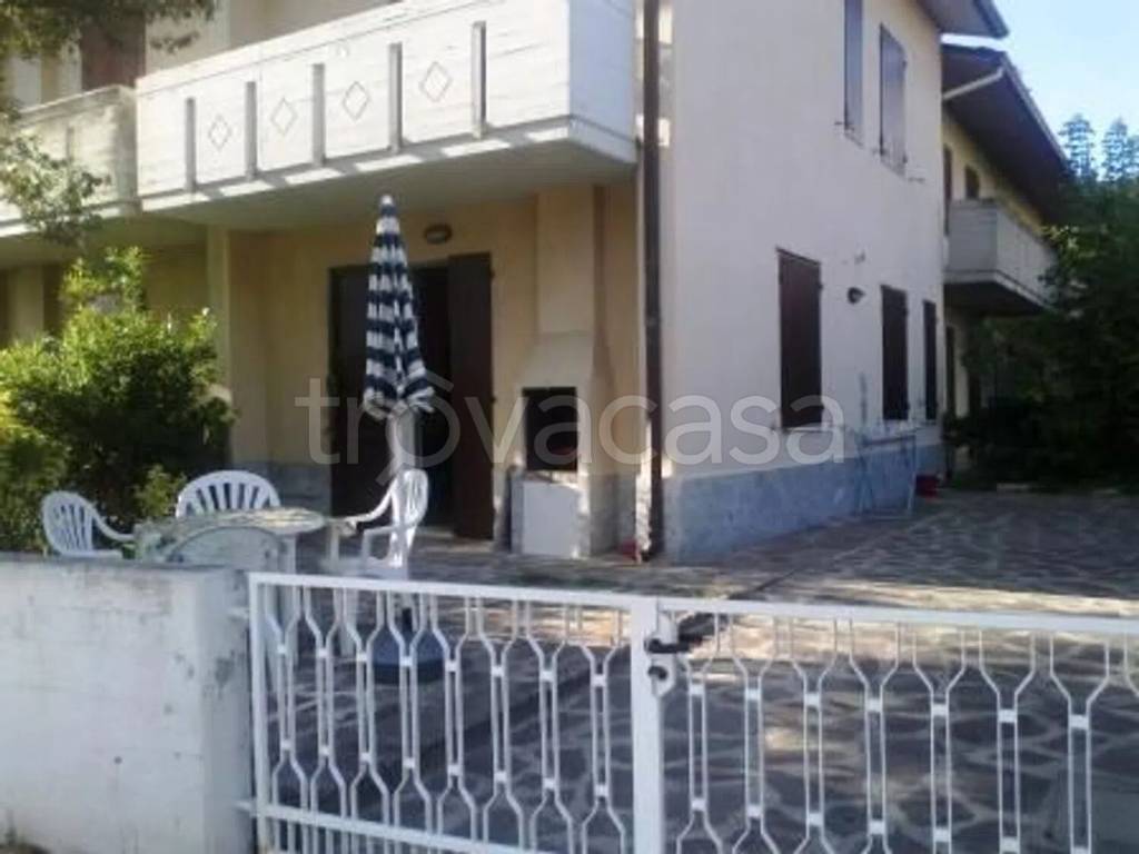 casa indipendente in vendita a Ravenna in zona Lido di Classe