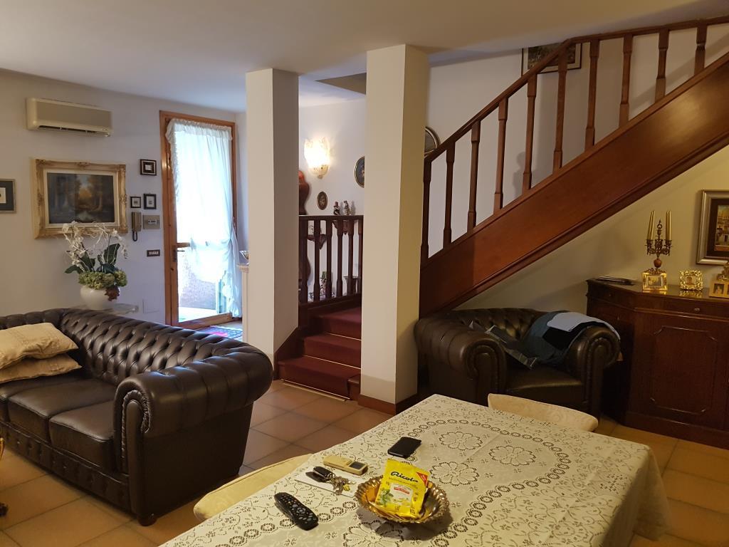 casa indipendente in vendita a Ravenna in zona Marina Romea