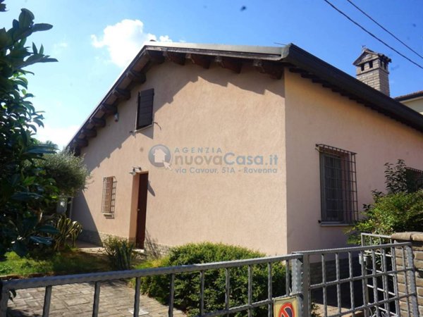 casa indipendente in vendita a Ravenna in zona Ponte Nuovo