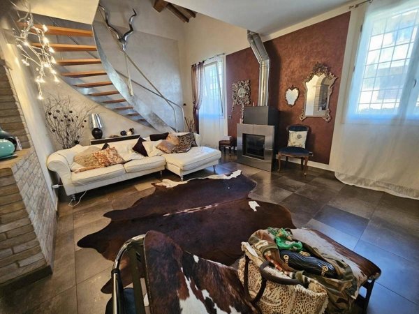casa indipendente in vendita a Ravenna in zona Ponte Nuovo