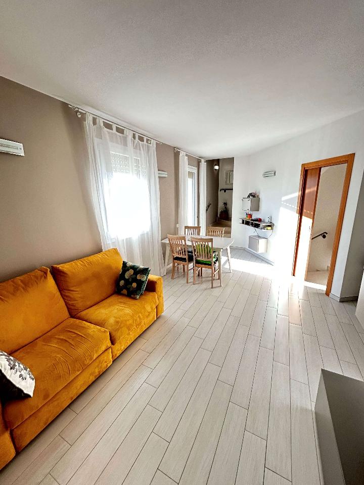 casa indipendente in vendita a Ravenna in zona Classe