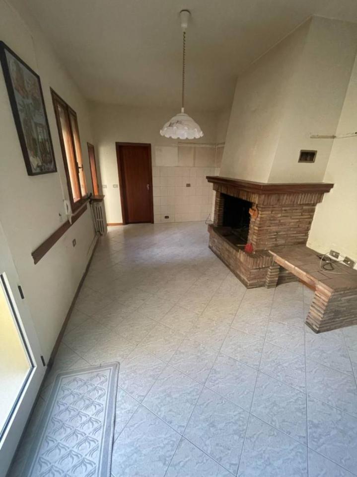 casa indipendente in vendita a Ravenna in zona Centro Storico
