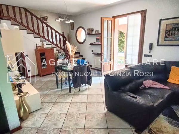casa indipendente in vendita a Ravenna in zona Classe