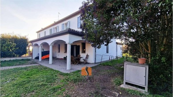 casa indipendente in vendita a Ravenna in zona Piangipane