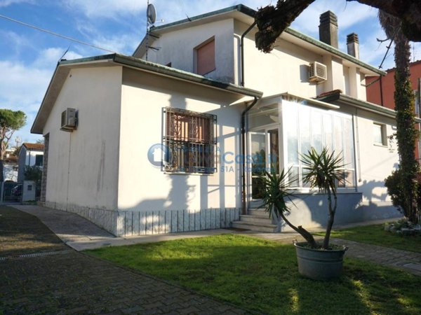 casa indipendente in vendita a Ravenna in zona Marina di Ravenna