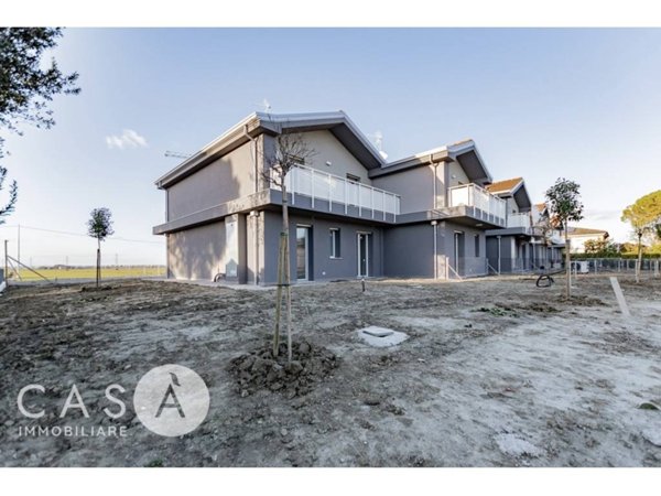 casa indipendente in vendita a Ravenna in zona Castiglione di Ravenna