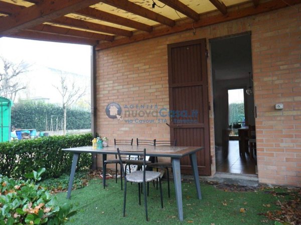 casa indipendente in vendita a Ravenna in zona Lido Adriano