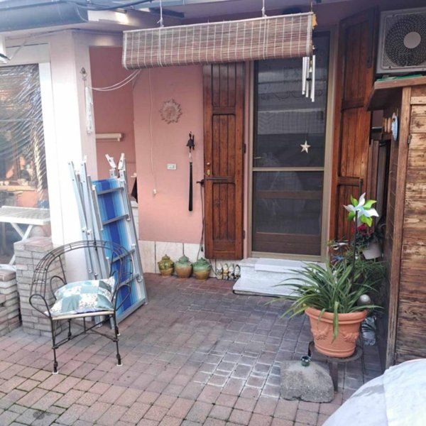 casa indipendente in vendita a Ravenna in zona Classe
