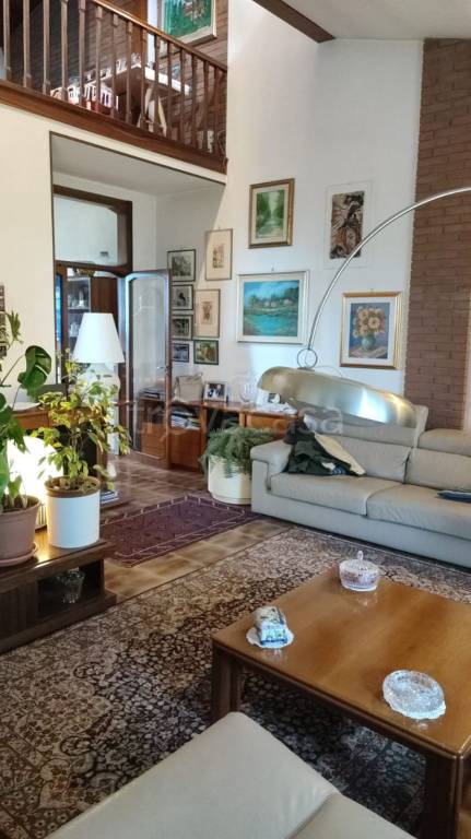 casa indipendente in vendita a Ravenna