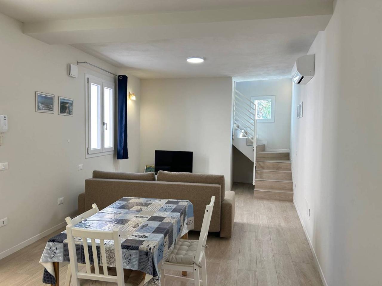 casa indipendente in vendita a Ravenna in zona Punta Marina Terme