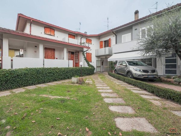 casa indipendente in vendita a Ravenna in zona Ponte Nuovo