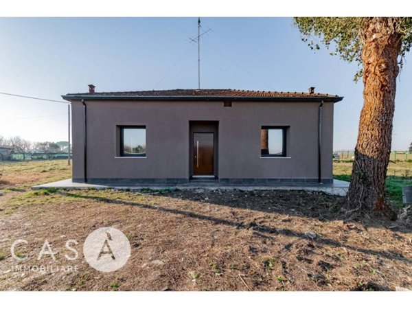 casa indipendente in vendita a Ravenna in zona Piangipane