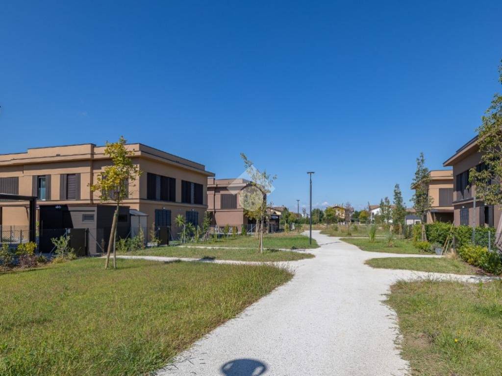 casa indipendente in vendita a Ravenna in zona Lido di Classe
