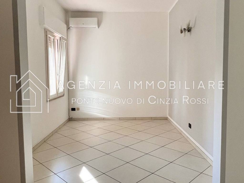 casa indipendente in vendita a Ravenna in zona Ponte Nuovo