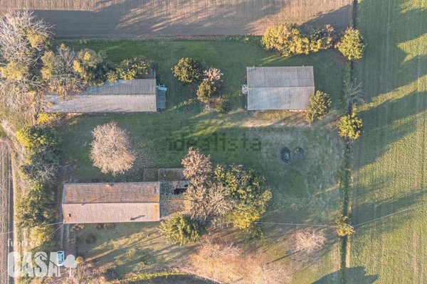 casa indipendente in vendita a Ravenna