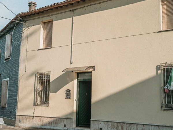 casa indipendente in vendita a Ravenna in zona Santo Stefano