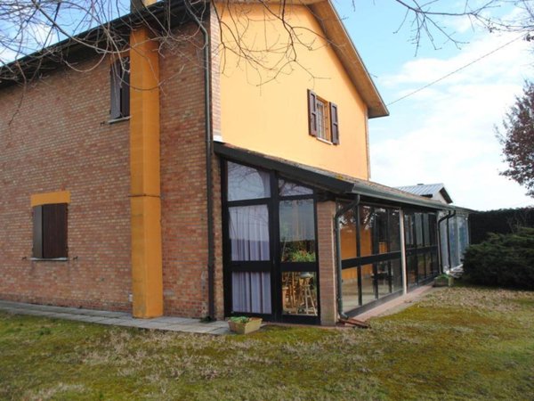 casa indipendente in vendita a Ravenna in zona Savarna / Conventello