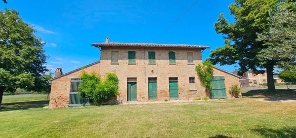 casa indipendente in vendita a Ravenna in zona Castiglione di Ravenna
