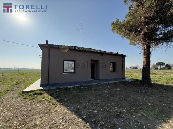 casa indipendente in vendita a Ravenna in zona Centro Storico