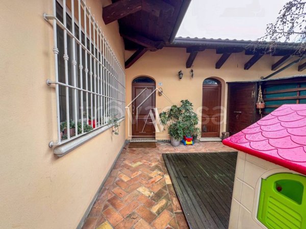 casa indipendente in vendita a Ravenna in zona Santo Stefano