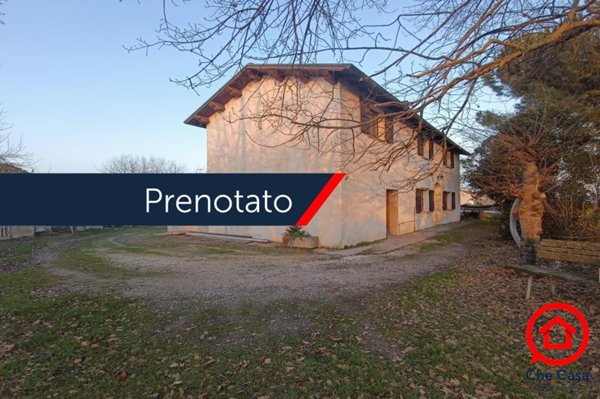 casa indipendente in vendita a Ravenna in zona Castiglione di Ravenna