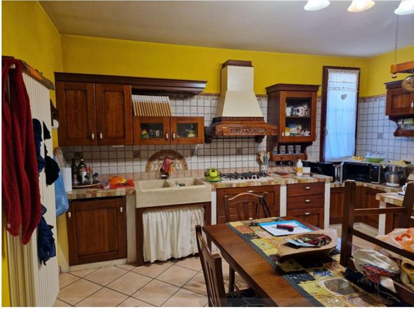 casa indipendente in vendita a Ravenna in zona Ghibullo