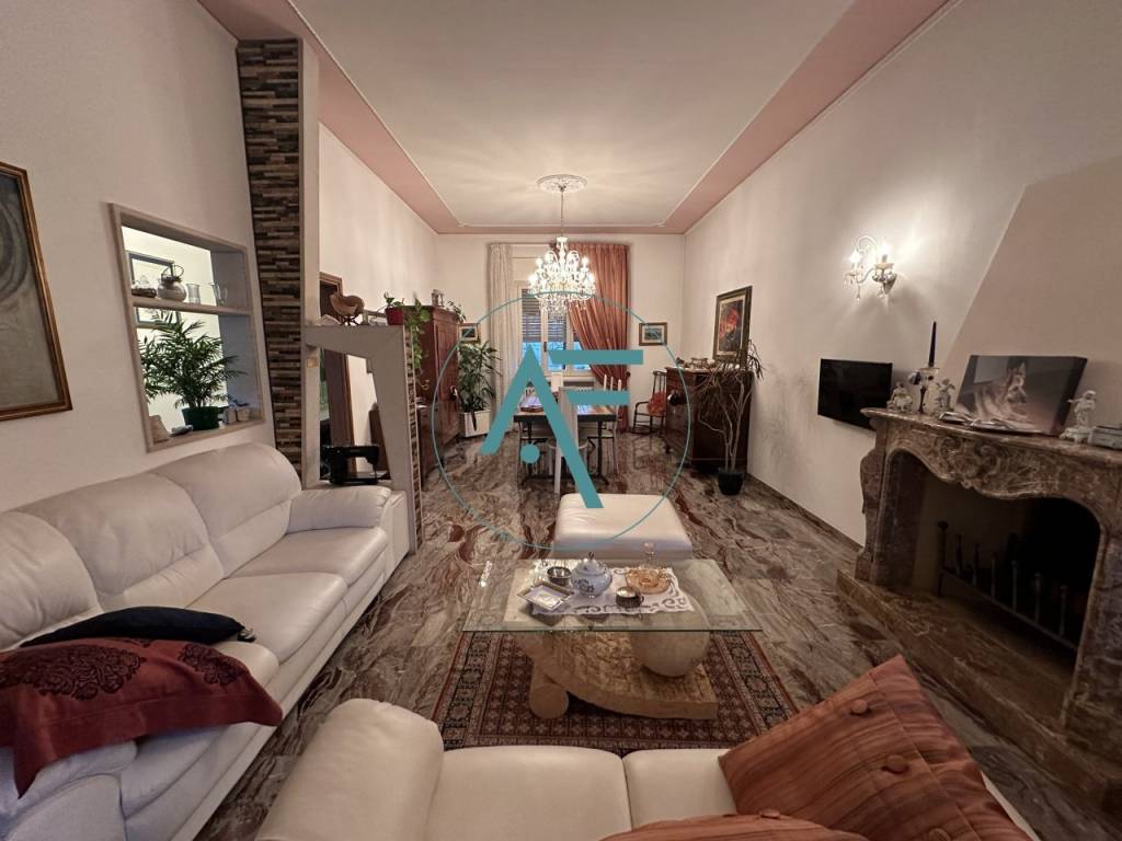 casa indipendente in vendita a Ravenna in zona Centro Storico
