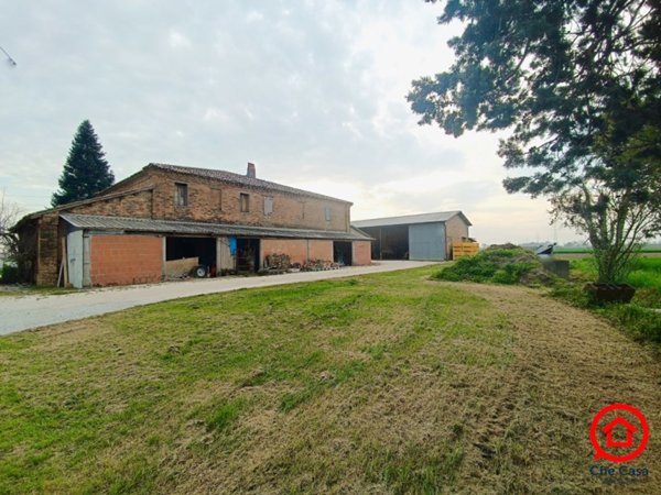 casa indipendente in vendita a Ravenna in zona San Pietro in Campiano